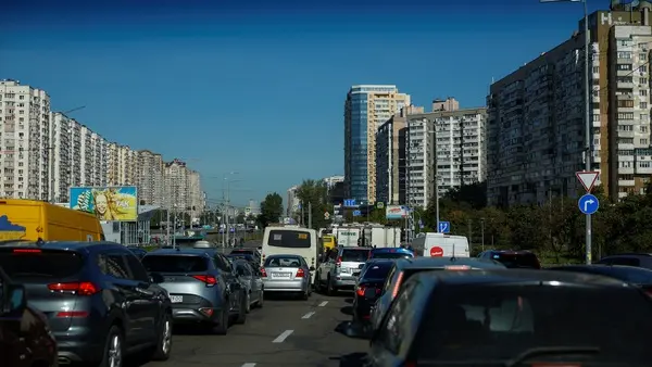 Russia warns diplomats, foreigners to leave Kyiv over strike threat