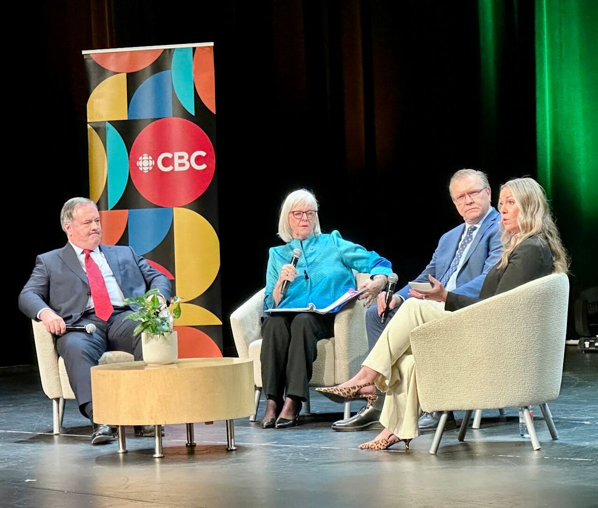 Panelists make cases for and against Alberta separation