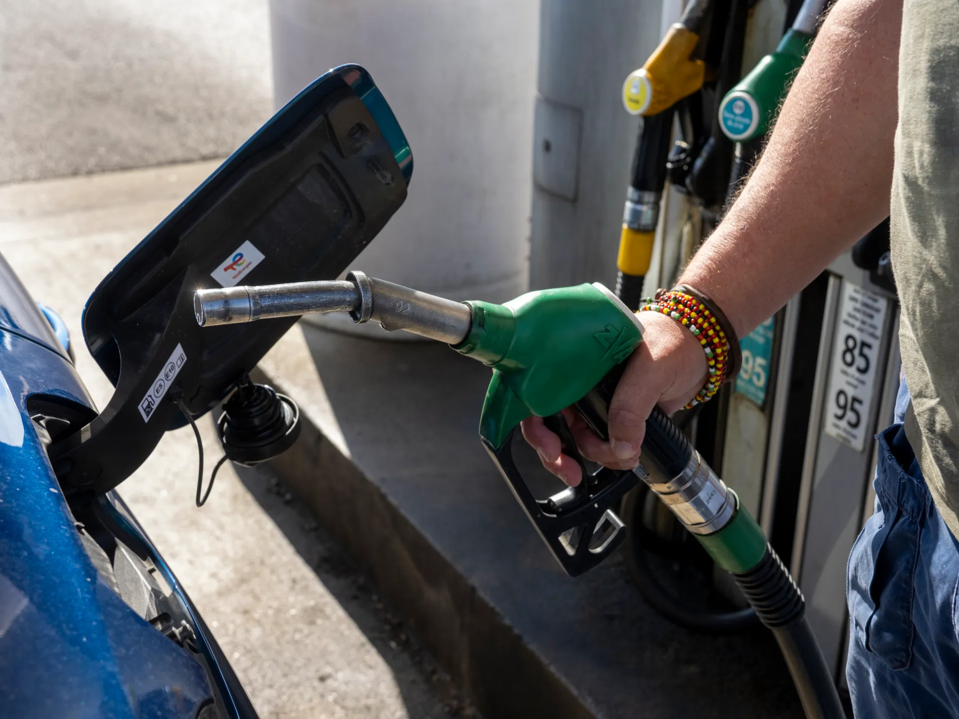 G7 to release 100 million barrels of oil and diesel, will it curb prices?