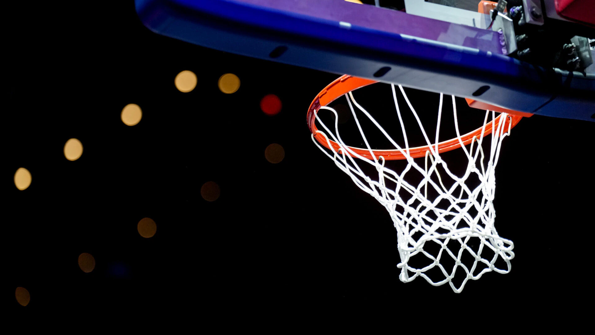 NBA experiments with new technologies in preseason
