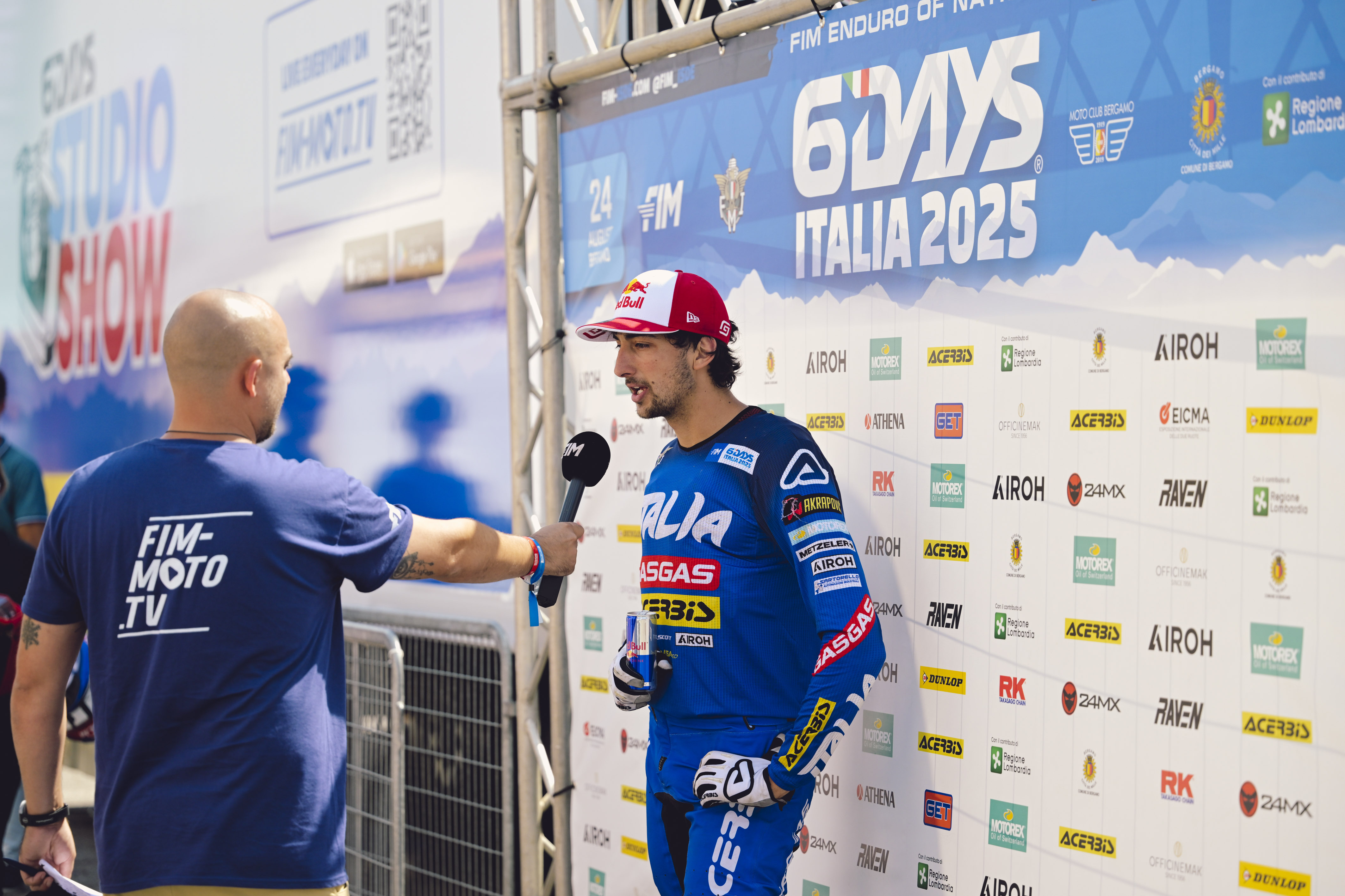 Catch all the 6DAYS® action with FIM-MOTO.TV
