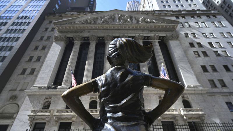 Markets are volatile. Here’s what to do with your money