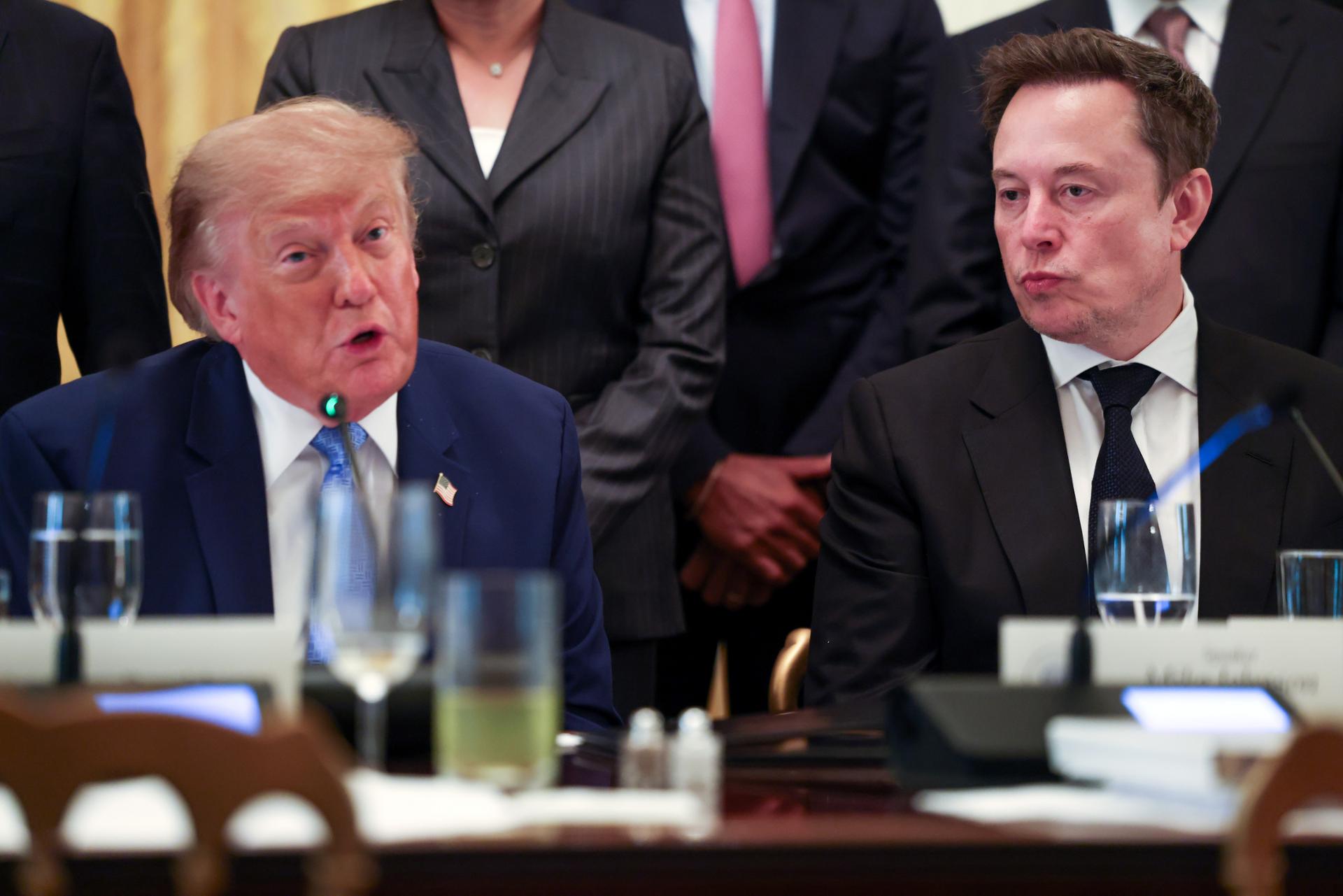 Trump says anyone who does not call AI 'super intelligence' is 'the enemy'