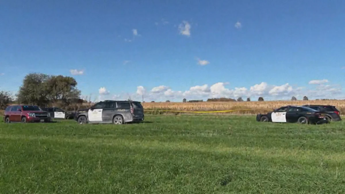 2 people dead after plane crash in Fergus, Ont.