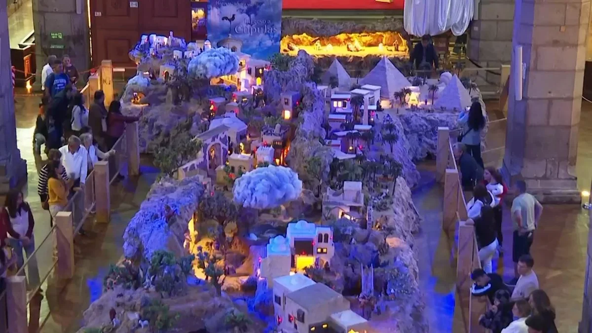 Quito cathedral unveils nativity scene with 1,500 figures