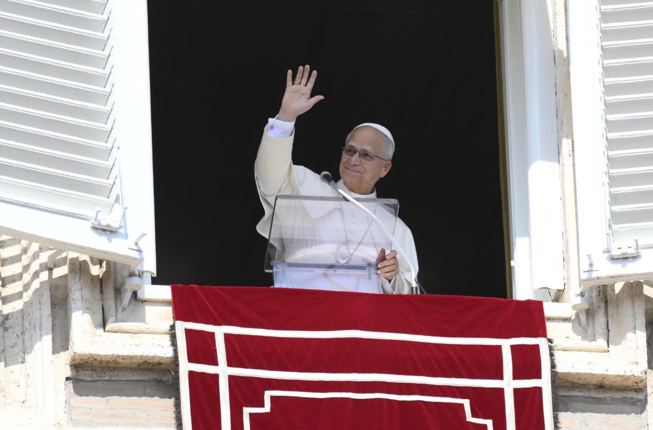 Pope at Angelus: Christian joy is ‘gift of God for world’s salvation’