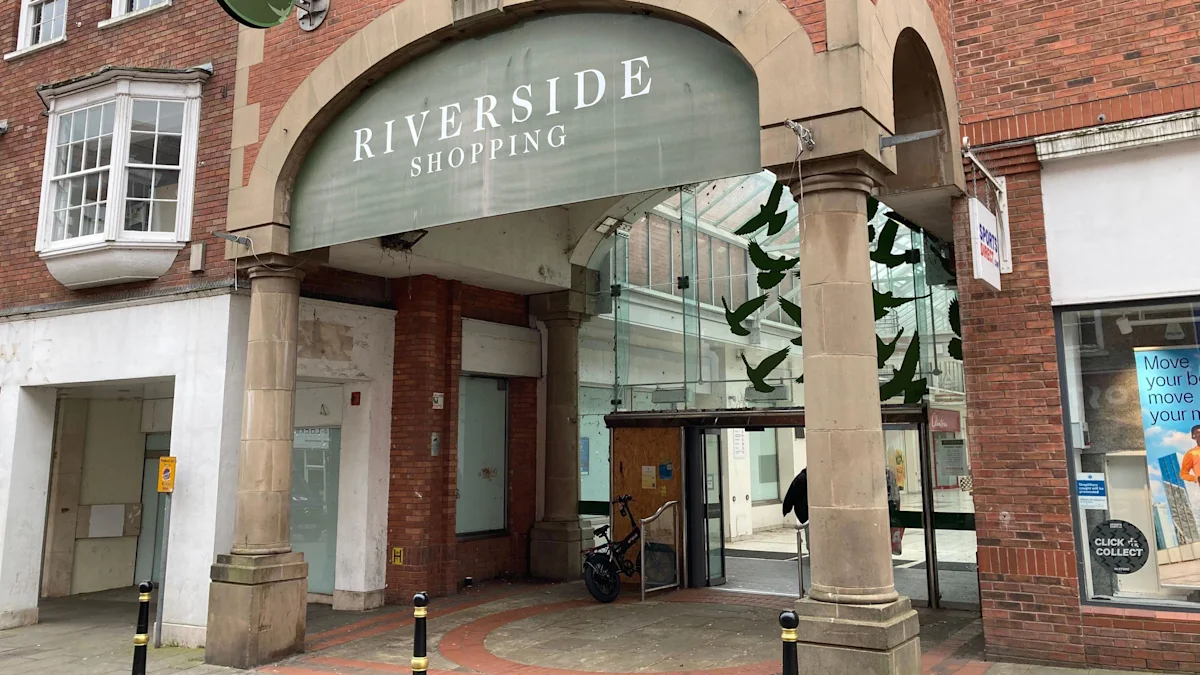 Council moves to quash shopping centre rumours