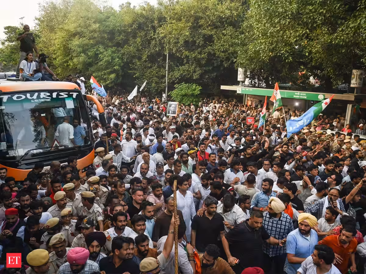 Delhi traders urge PM Modi, Rahul Gandhi, Kejriwal to postpone protests till January 31