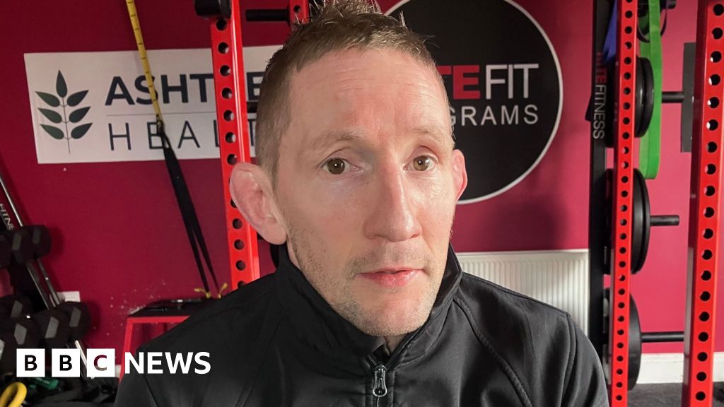 Gym owner secures place in the Guinness World Records for most chin